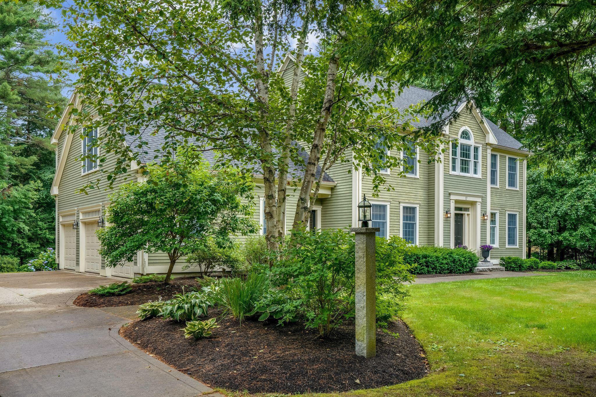 17 Hazeltine Drive Cumberland ME 04021