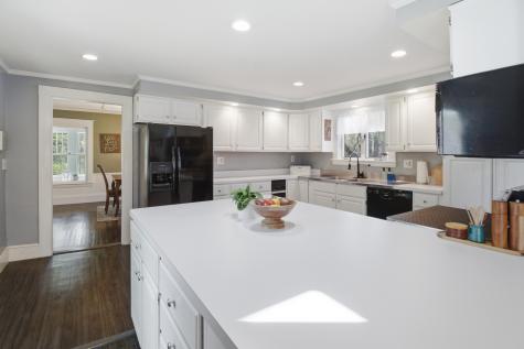 560 W Auburn Road Auburn ME 04210