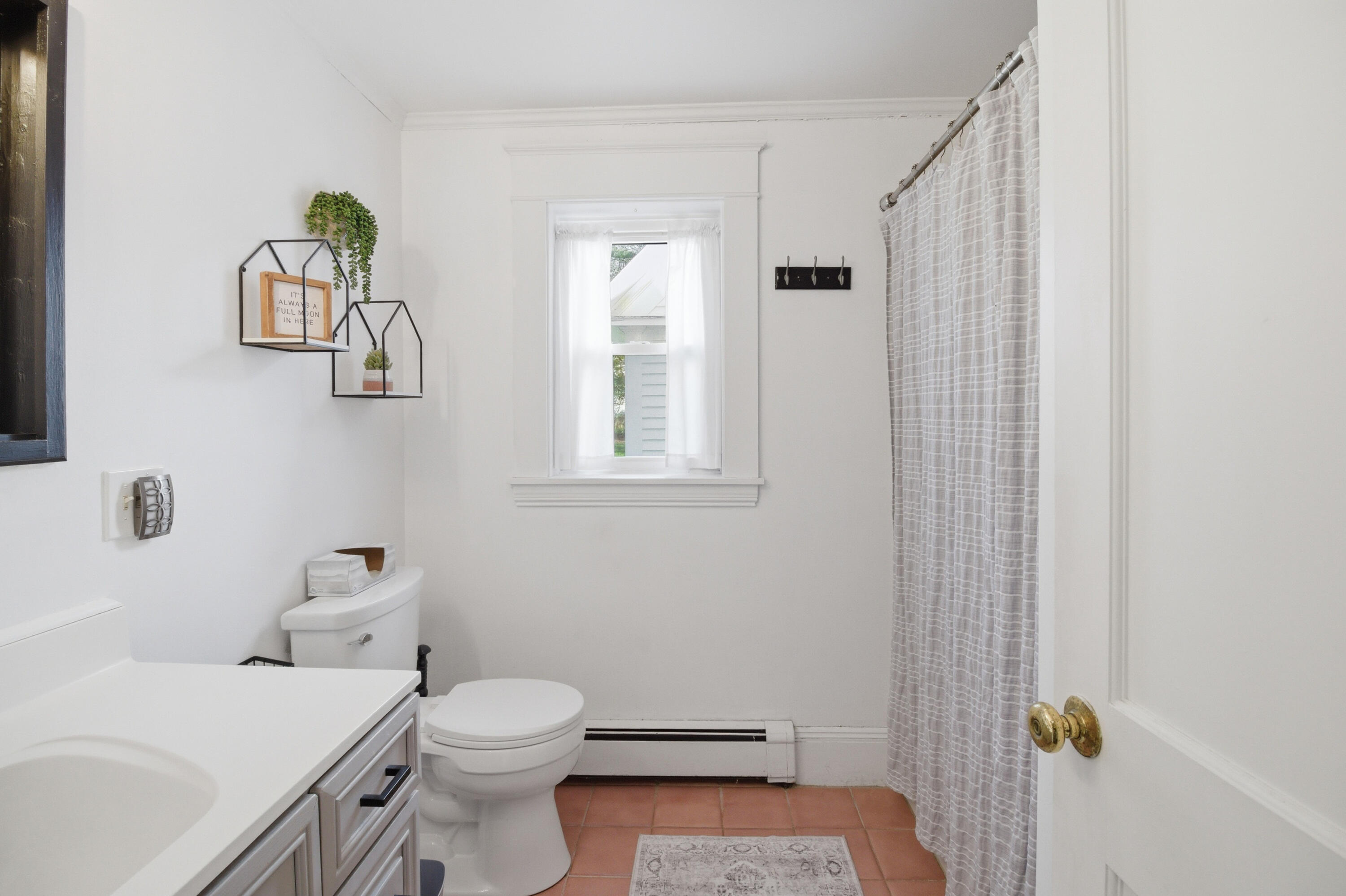 560 W Auburn Road Auburn ME 04210