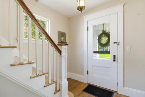 560 W Auburn Road Auburn ME 04210