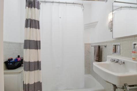560 W Auburn Road Auburn ME 04210