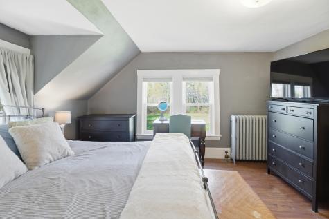 560 W Auburn Road Auburn ME 04210