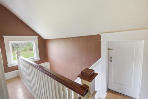 560 W Auburn Road Auburn ME 04210