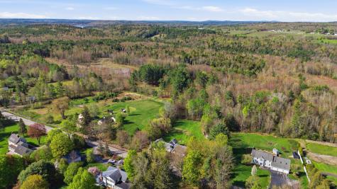 560 W Auburn Road Auburn ME 04210