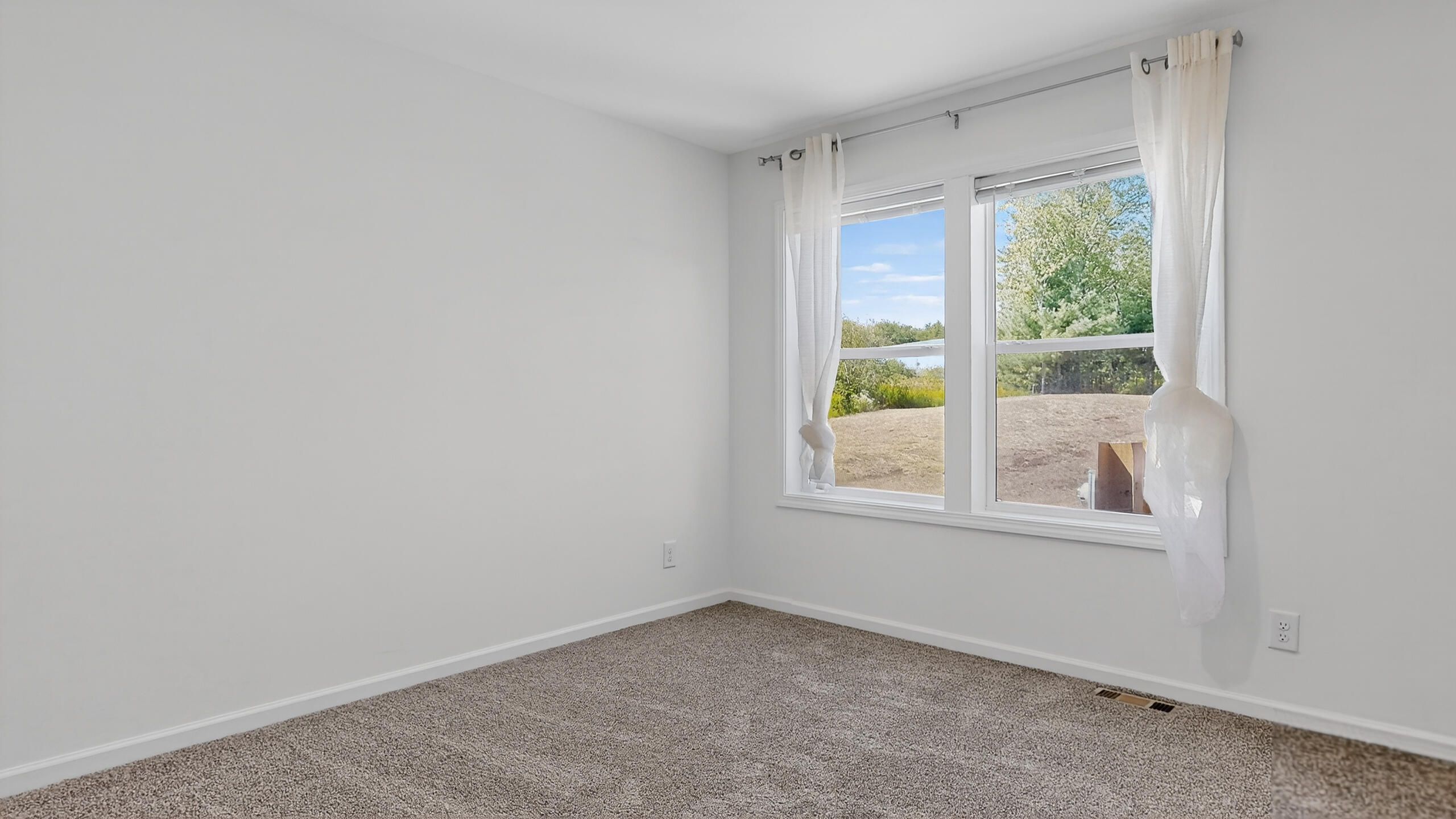 4 Baxter Boulevard Biddeford ME 04005