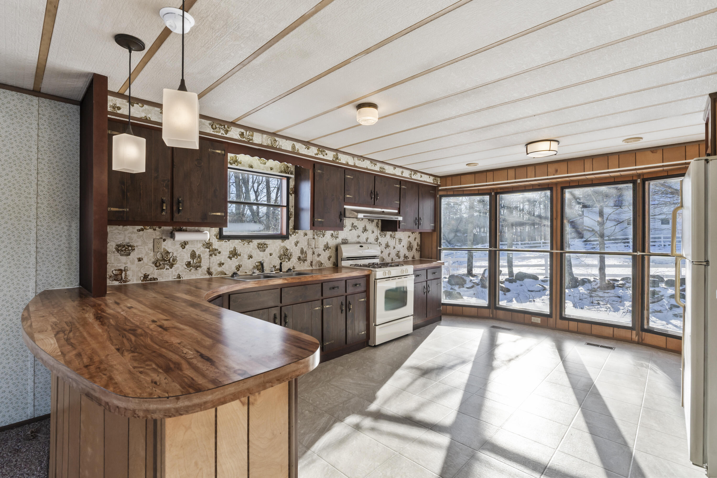 2545 Washington Road Waldoboro ME 04572