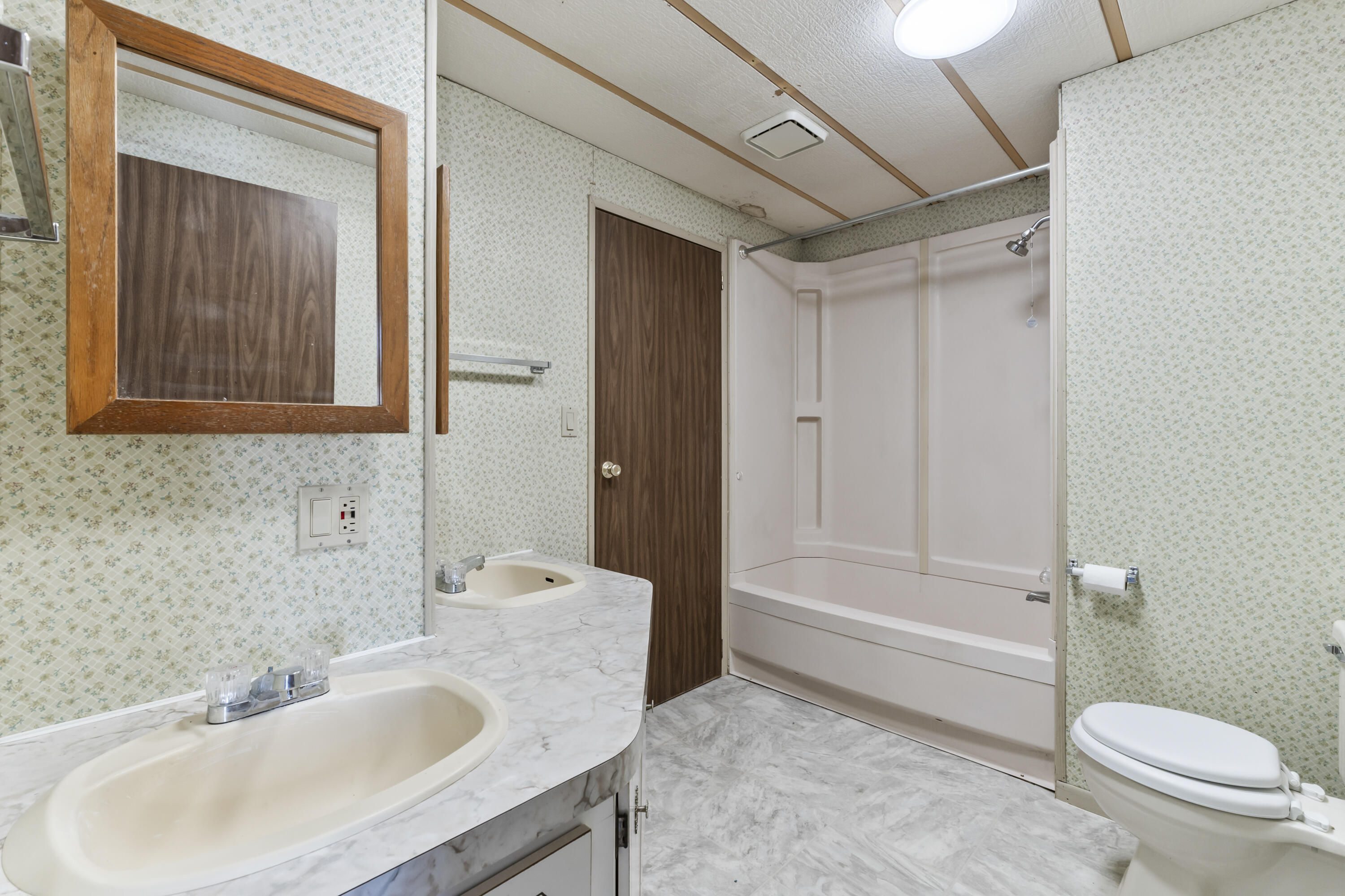 2545 Washington Road Waldoboro ME 04572