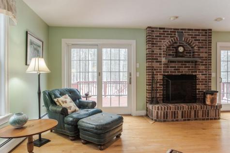 3 Edward Circle York ME 03909