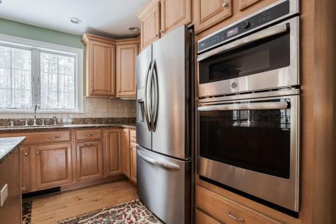 3 Edward Circle York ME 03909