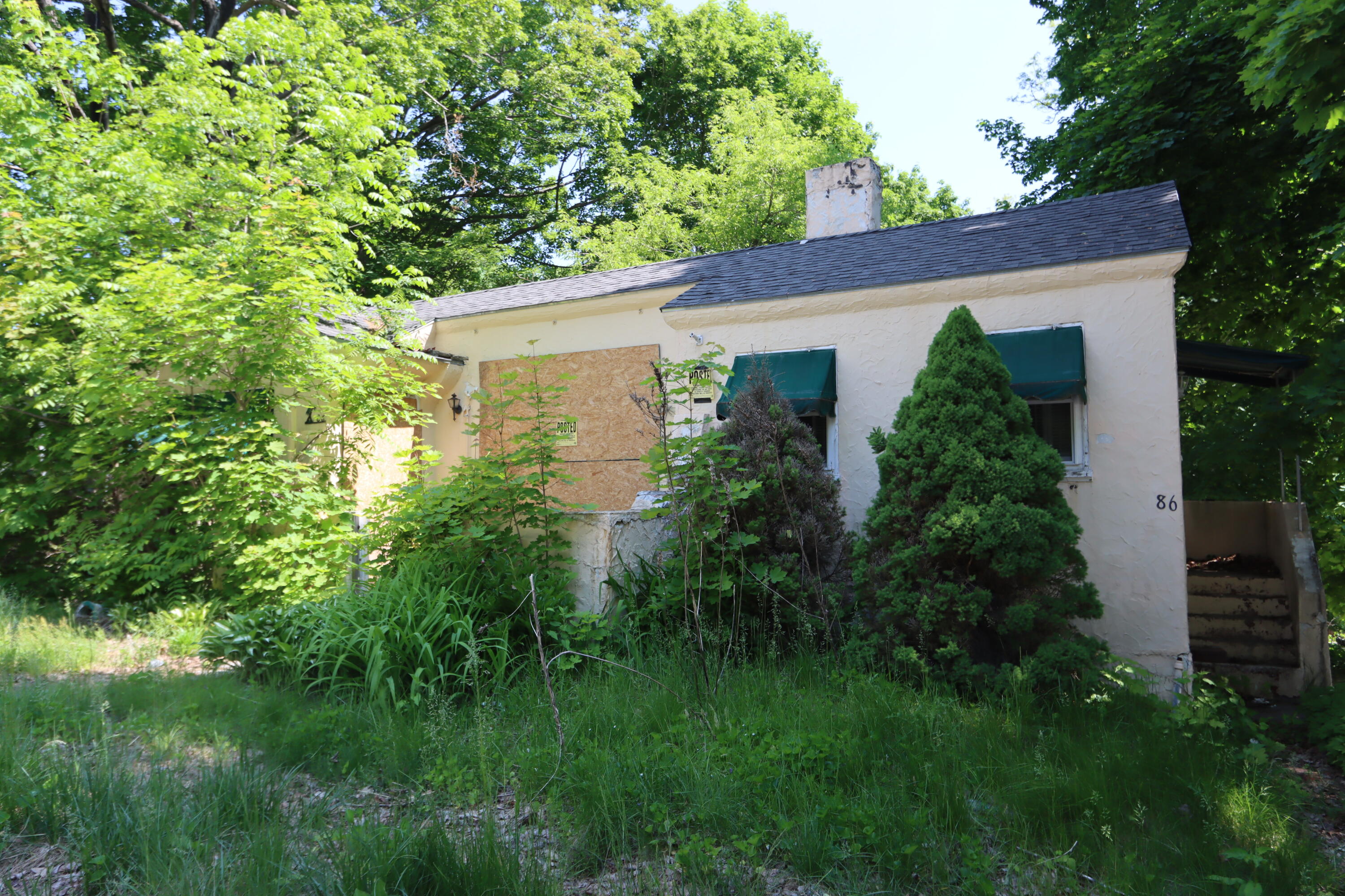 86 Western Avenue Auburn ME 04210