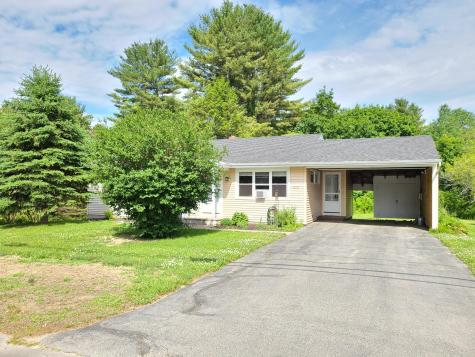 426 East Avenue Lewiston ME 04240