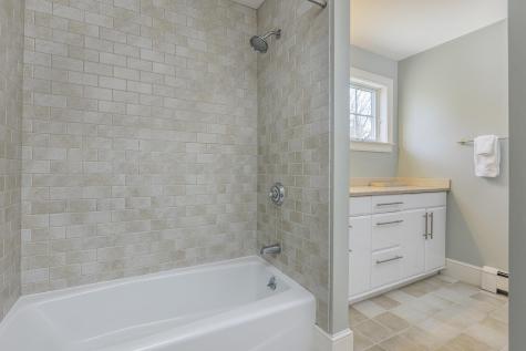 9 Leighton Farm Road Cape Elizabeth ME 04107