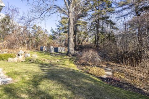 9 Leighton Farm Road Cape Elizabeth ME 04107