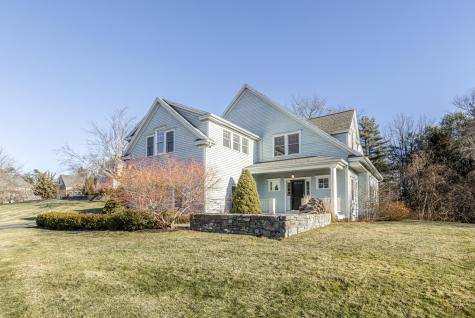 9 Leighton Farm Road Cape Elizabeth ME 04107