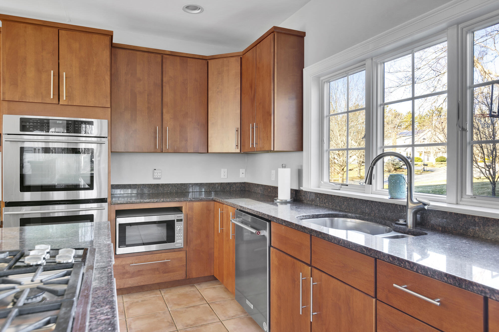 9 Leighton Farm Road Cape Elizabeth ME 04107