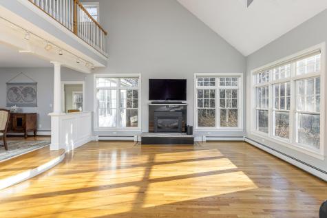 9 Leighton Farm Road Cape Elizabeth ME 04107