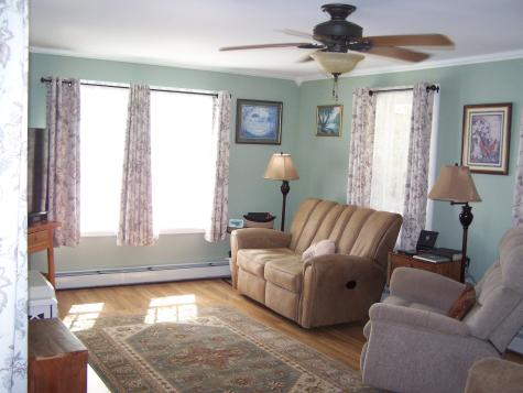 109 Oak Hill Road Auburn ME 04210