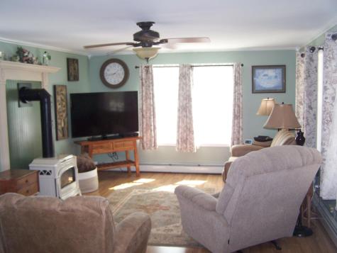 109 Oak Hill Road Auburn ME 04210