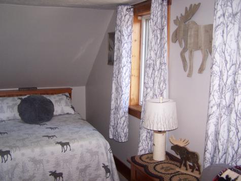 109 Oak Hill Road Auburn ME 04210