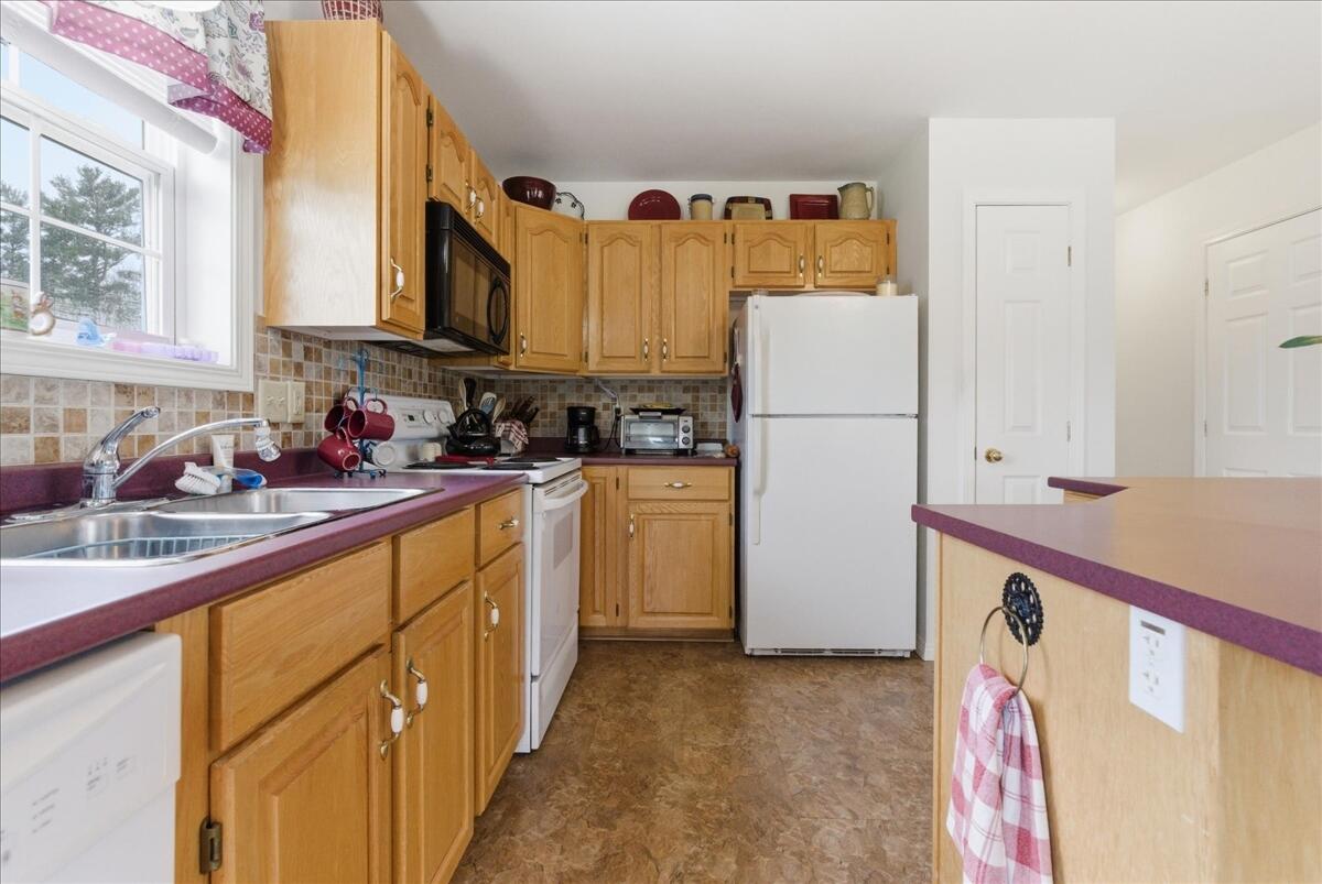 136 Stirling Road Warren ME 04864