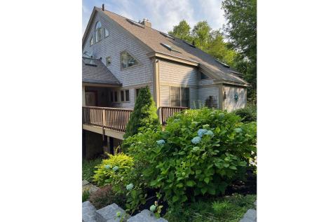 93 Governors Point Road Harpswell ME 04079