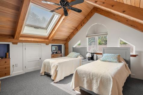 93 Governors Point Road Harpswell ME 04079