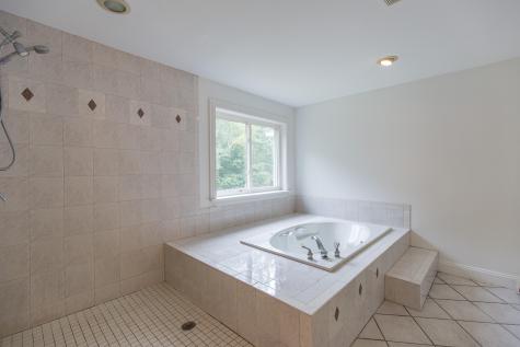 20 Shady Lane Falmouth ME 04105