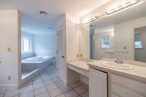 20 Shady Lane Falmouth ME 04105
