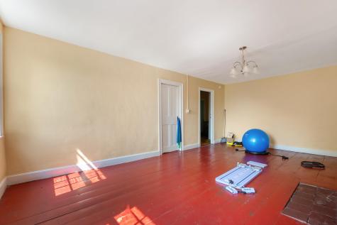 83 Bath Road Wiscasset ME 04578