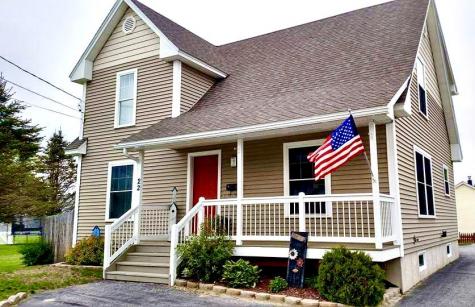 22 Sargent Avenue Lewiston ME 04240