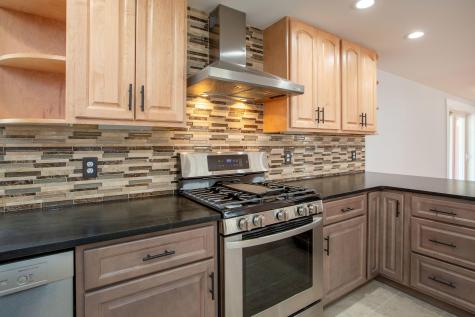 1091 Summer Street Auburn ME 04210