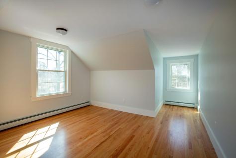 1091 Summer Street Auburn ME 04210