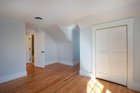 1091 Summer Street Auburn ME 04210