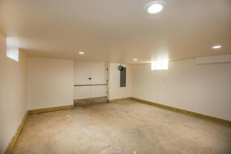 1091 Summer Street Auburn ME 04210
