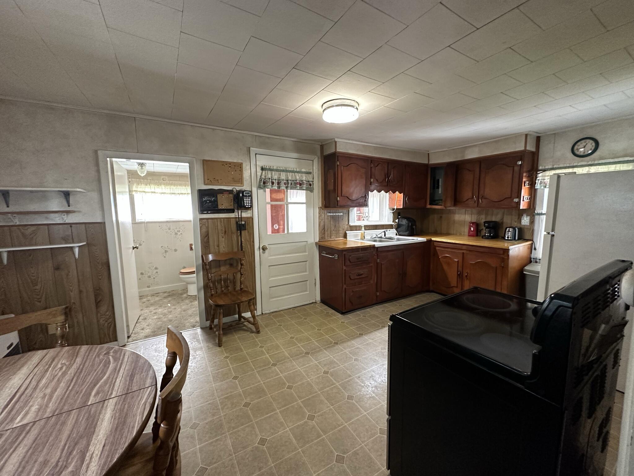 14 West Street Bingham ME 04920
