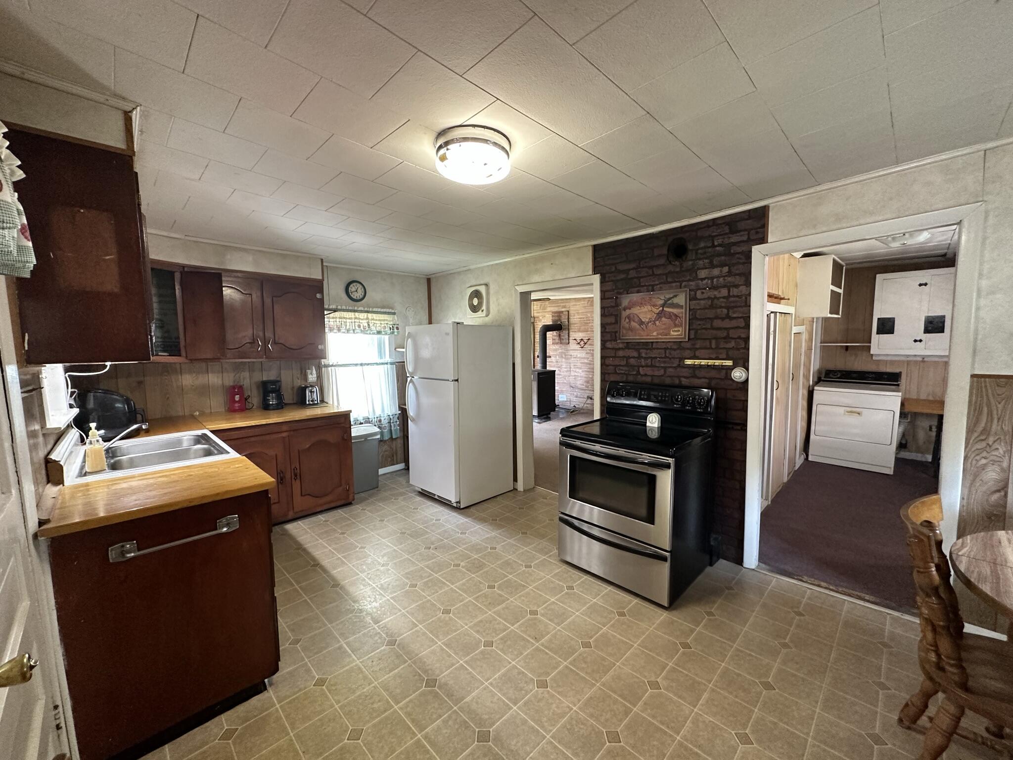 14 West Street Bingham ME 04920