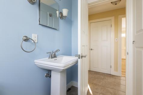 313 Fowler Road Cape Elizabeth ME 04107