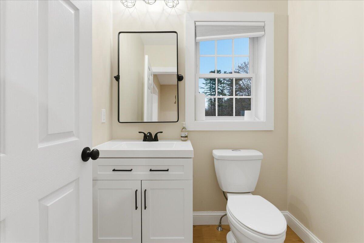 42 Durham Road Freeport ME 04032