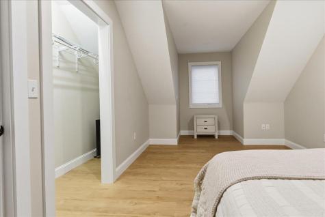 42 Durham Road Freeport ME 04032