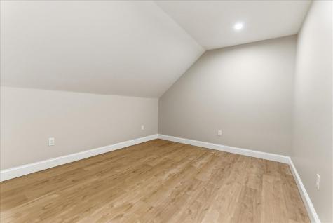 42 Durham Road Freeport ME 04032