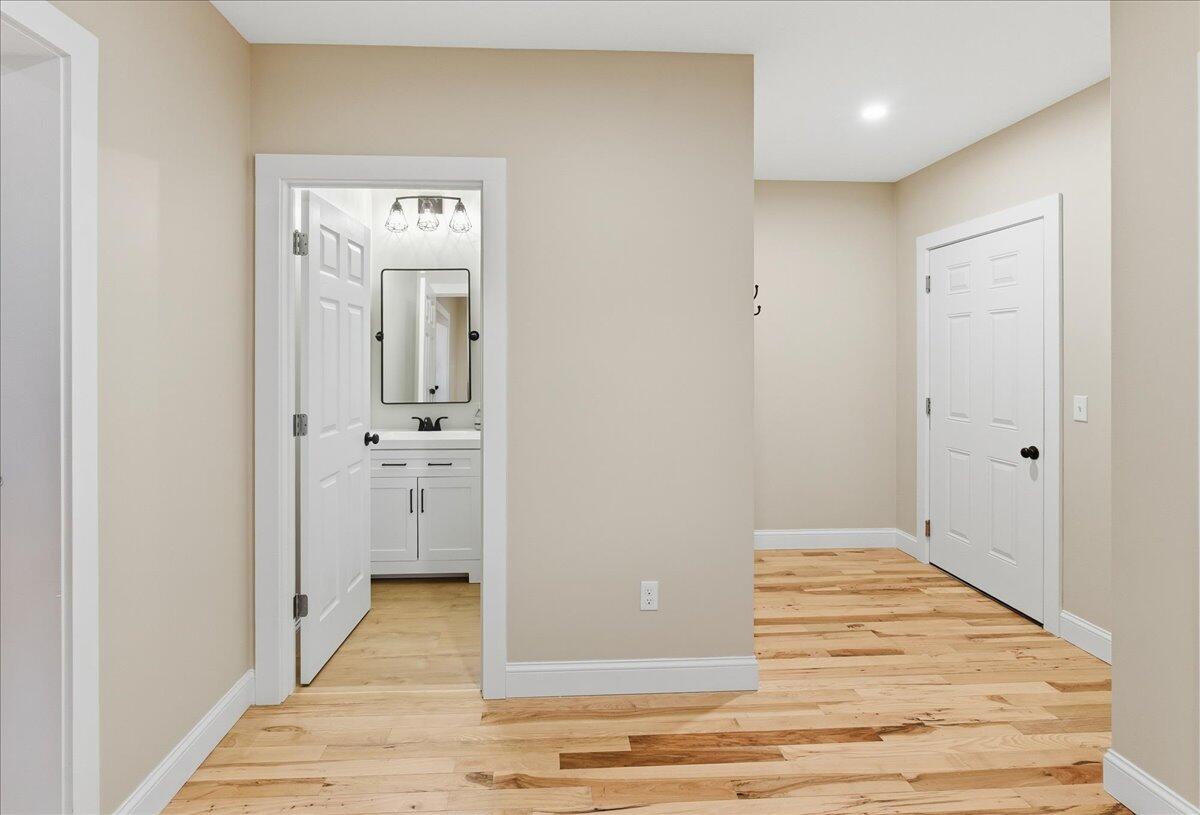 42 Durham Road Freeport ME 04032