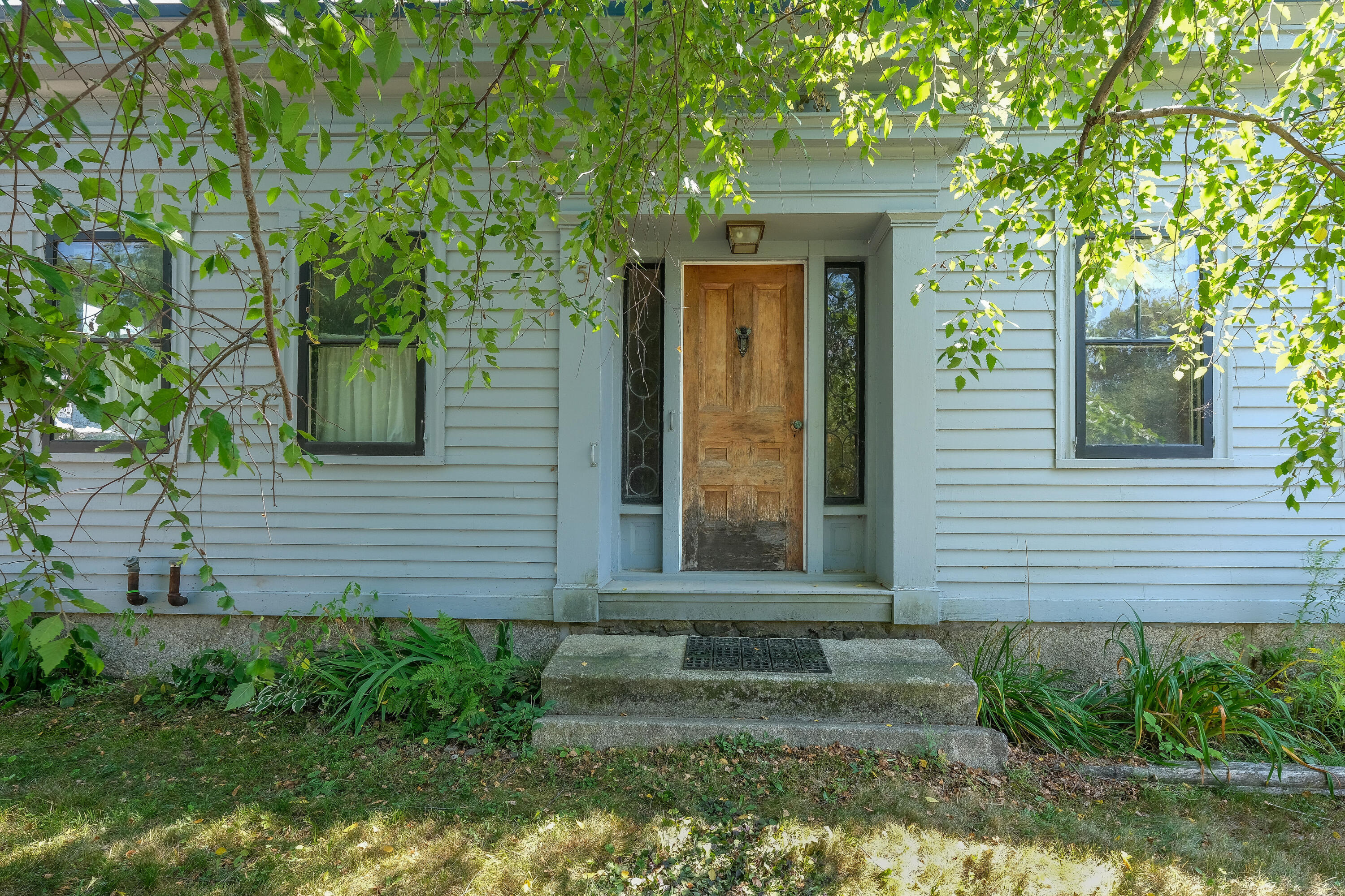 5 River Road Brooklin ME 04616