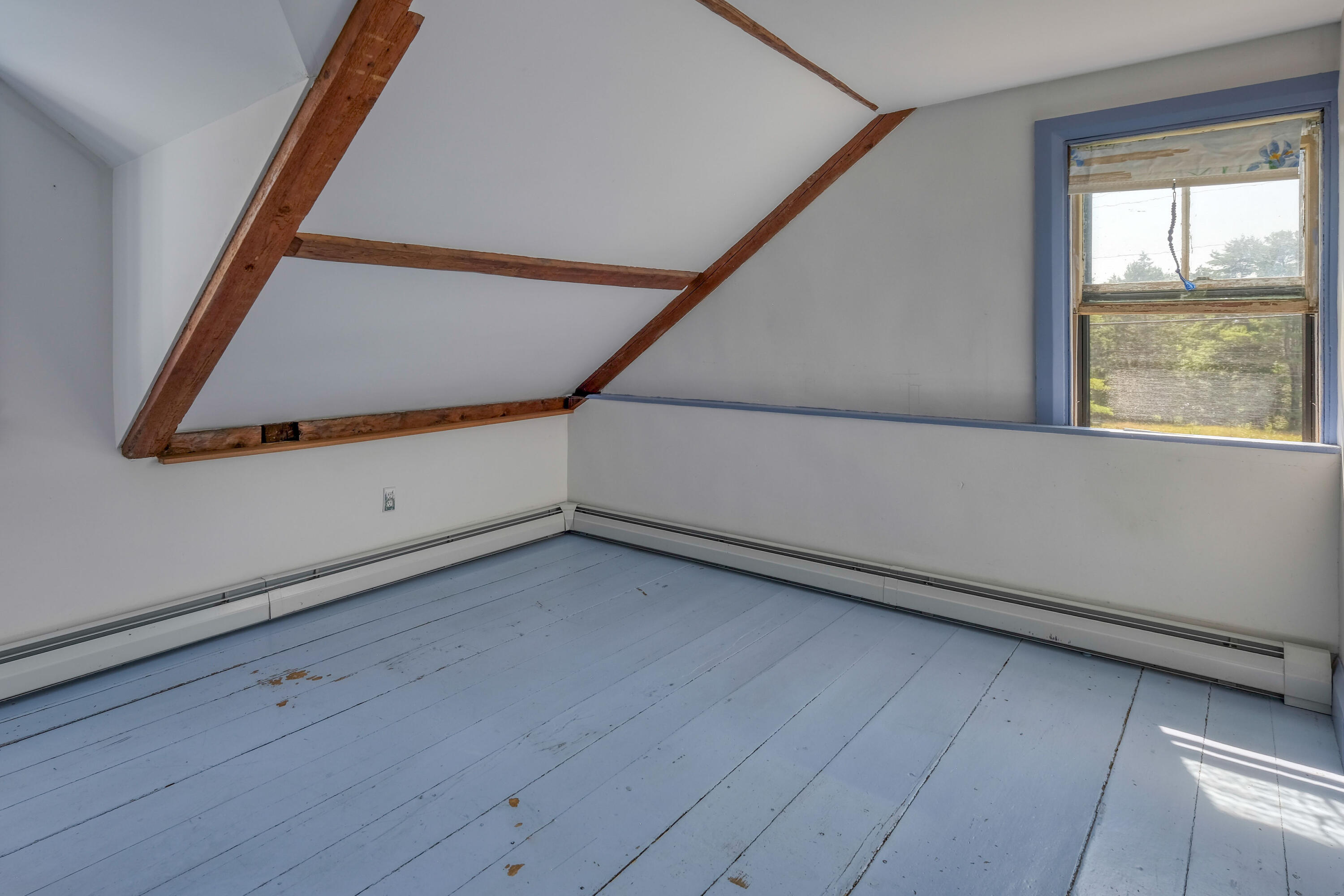 5 River Road Brooklin ME 04616