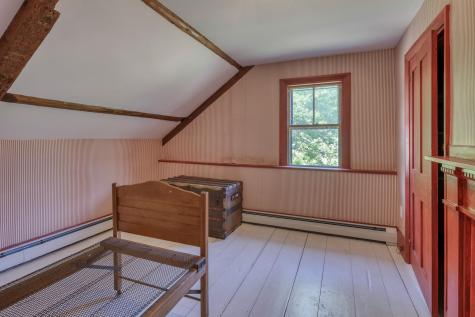 5 River Road Brooklin ME 04616