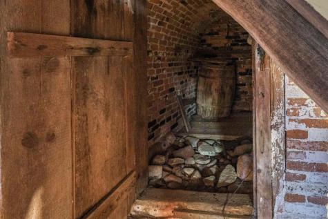 5 River Road Brooklin ME 04616