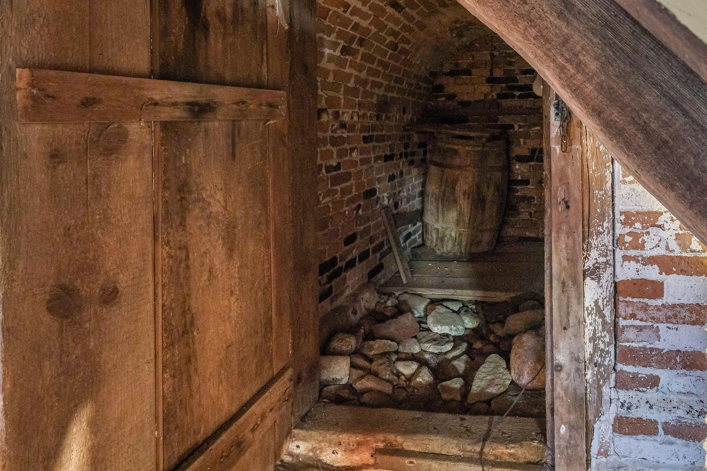 5 River Road Brooklin ME 04616