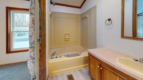 71 Fifth Avenue Greene ME 04236