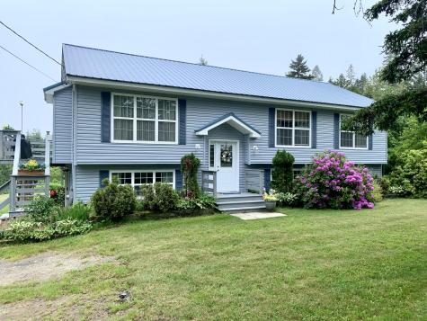 150 Leach Point Road Perry ME 04667