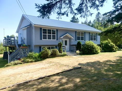 150 Leach Point Road Perry ME 04667