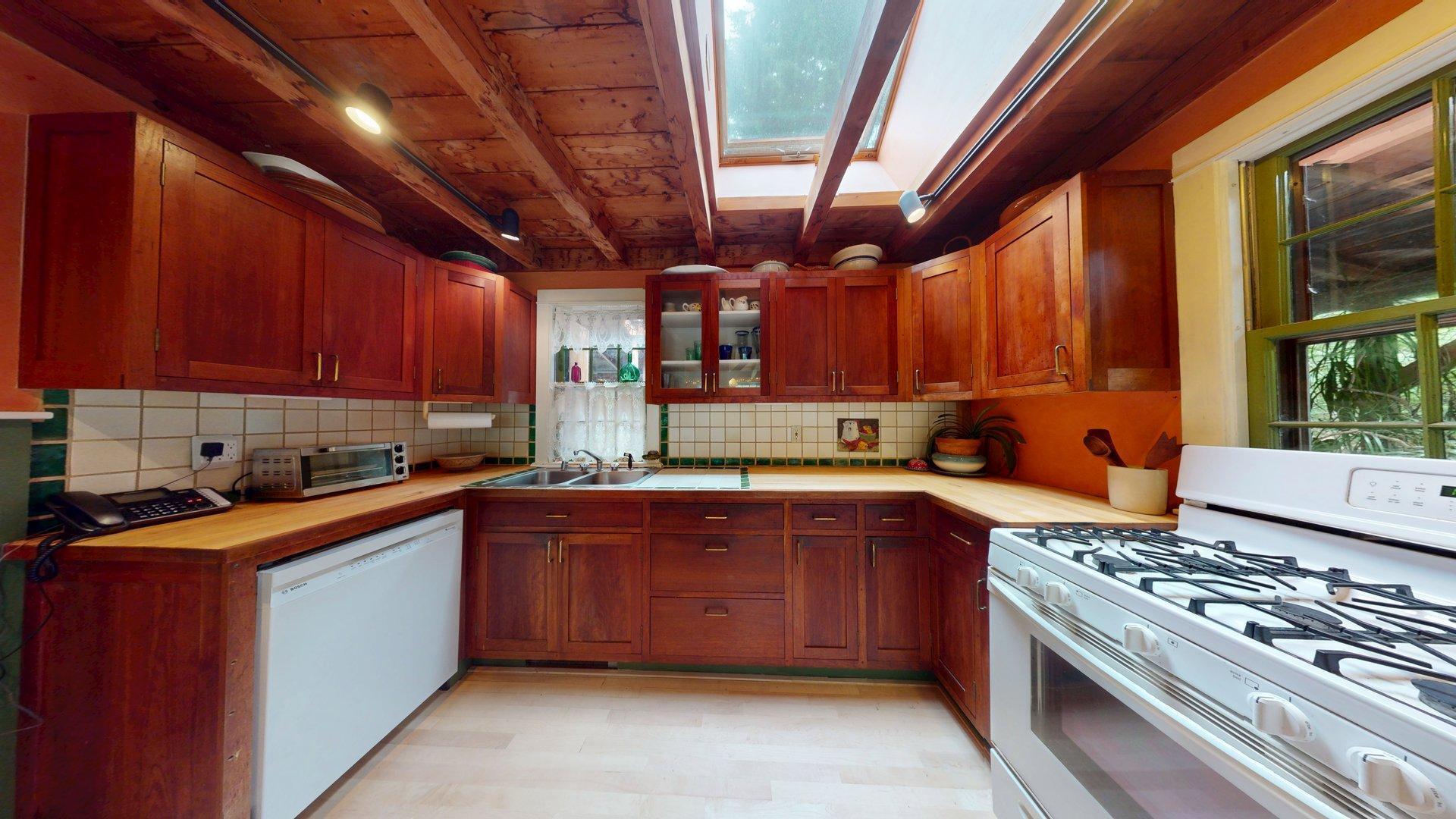 496 Old County Road Sedgwick ME 04676